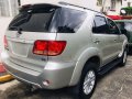 Silver Toyota Fortuner 2006 for sale in Manila-4