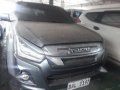 Selling Silver Isuzu D-Max 2018 in Makati-3
