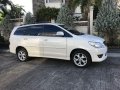 Selling Pearl White Toyota Innova 2012 in San Mateo-4