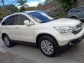 Selling Pearl White Honda CR-V 2009 in Quezon-8
