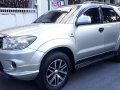 Selling Silver Toyota Fortuner 2009 in Quezon-8