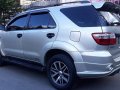 Selling Silver Toyota Fortuner 2009 in Quezon-6