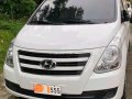 Selling White Hyundai Starex 2018 in Taguig-1