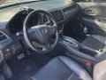 Selling White Honda HR-V 2017 in Muntinlupa-0