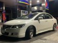 Pearl White Honda Civic 2006 for sale in Automatic-3