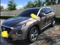 Selling Silver Hyundai Santa Fe 2019 in Las Piñas-4