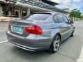 Grey BMW 318I 2010 for sale in Automatic-4