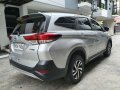 Selling Silver Toyota Rush 2018 in Quezon City-5