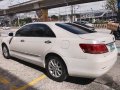 Selling Pearl White Toyota Camry 2010 in Quezon City-3