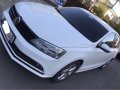 White Volkswagen Jetta 2016 for sale in Manual-4