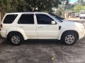 Sell Pearl White 2012 Ford Escape in Muntinlupa-3