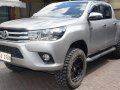 Selling Silver Toyota Hilux 2018 in Pasig-1