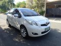 White Toyota Yaris 2010 for sale in Automatic-9