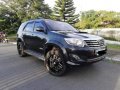 Black Toyota Fortuner 2013 for sale in Automatic-6