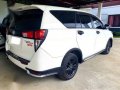 Selling Pearl White Toyota Innova 2018 in Santa Rosa-4