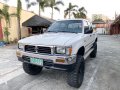 White Toyota Hilux 1995 for sale in Manual-9