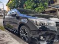 Black Toyota Altis 2016 for sale in Automatic-3