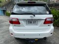 Selling White Toyota Fortuner 2009 in Manila-3