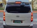 Pearl White Hyundai Starex 2015 for sale in Quezon -4