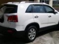 White Kia Sorento 2011 for sale in Parañaque-9