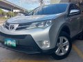 Selling Silver Toyota Rav4 2013 in Manila-8