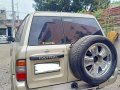 Selling Pearl White Nissan Patrol 2000 in Parañaque-0