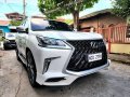 Pearl White Lexus LX 570 2018 for sale in Bacoor-5