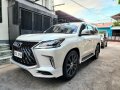 Pearl White Lexus LX 570 2018 for sale in Bacoor-9