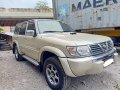 Selling Pearl White Nissan Patrol 2000 in Parañaque-1