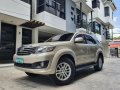 White Toyota Fortuner 2013 for sale in Quezon City-1