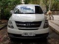 Pearl White Hyundai Starex 2010 for sale in San Juan -2
