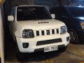 Selling White Suzuki Jimny 2017 in Mandaluyong-7