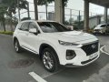 Selling White Hyundai Santa Fe 2019 in Pasig-9