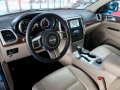 Silver Jeep Grand Cherokee 2014 for sale in Quezon -5