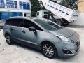 Silver Peugeot 5008 2017 for sale in Balete-2