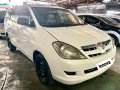 White Toyota Innova 2005 for sale in Quezon -6