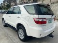 Selling White Toyota Fortuner 2011 in Manila-3