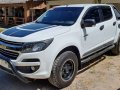 Selling White Chevrolet Colorado 2017 in Dumaguete-6