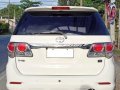 Second hand Pearl White 2012 Toyota Fortuner  2.4 V Diesel 4x2 AT for Sale-5