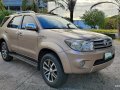 Sell Grey 2011 Toyota Fortuner in Manila-3