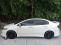 Selling White Honda City 2010 in Subic-2