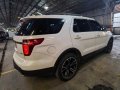 Selling Pearl White Ford Explorer 2015 in Pasig-0