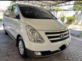 Selling Pearl White Hyundai Starex 2018 in Rosario-3