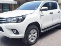Selling Pearl White Toyota Hilux 2019 in Pasig-8