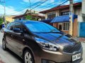 Selling Silver Kia Carens 2014 in Manila-7