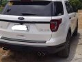 Selling White Ford Explorer 2018 in Manila-2