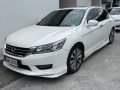 Selling Pearl White Honda Accord 2014 in Las Piñas-8