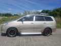 Selling Silver Toyota Innova 2009 in Santa Ana-7