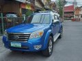 Selling Blue Ford Everest 2011 in Cainta-0