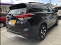 Selling Black Toyota Rush 2018 in Pasay -7
